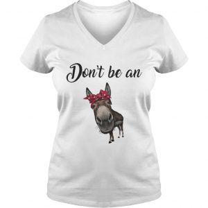 Don’t be an Cow Bow Red Vneck