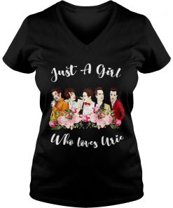 Just a girl who loves Urie Vneck