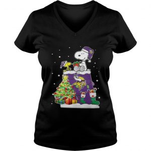 Minnesota Vikings Snoopy and Woodstock Christmas tree Vneck