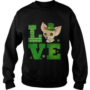 Love Chihuahua St Patricks Day Green Shamrock Sweater