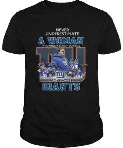 Never Underestimate a Woman Who Understands Football And Loves Giants Guys tee