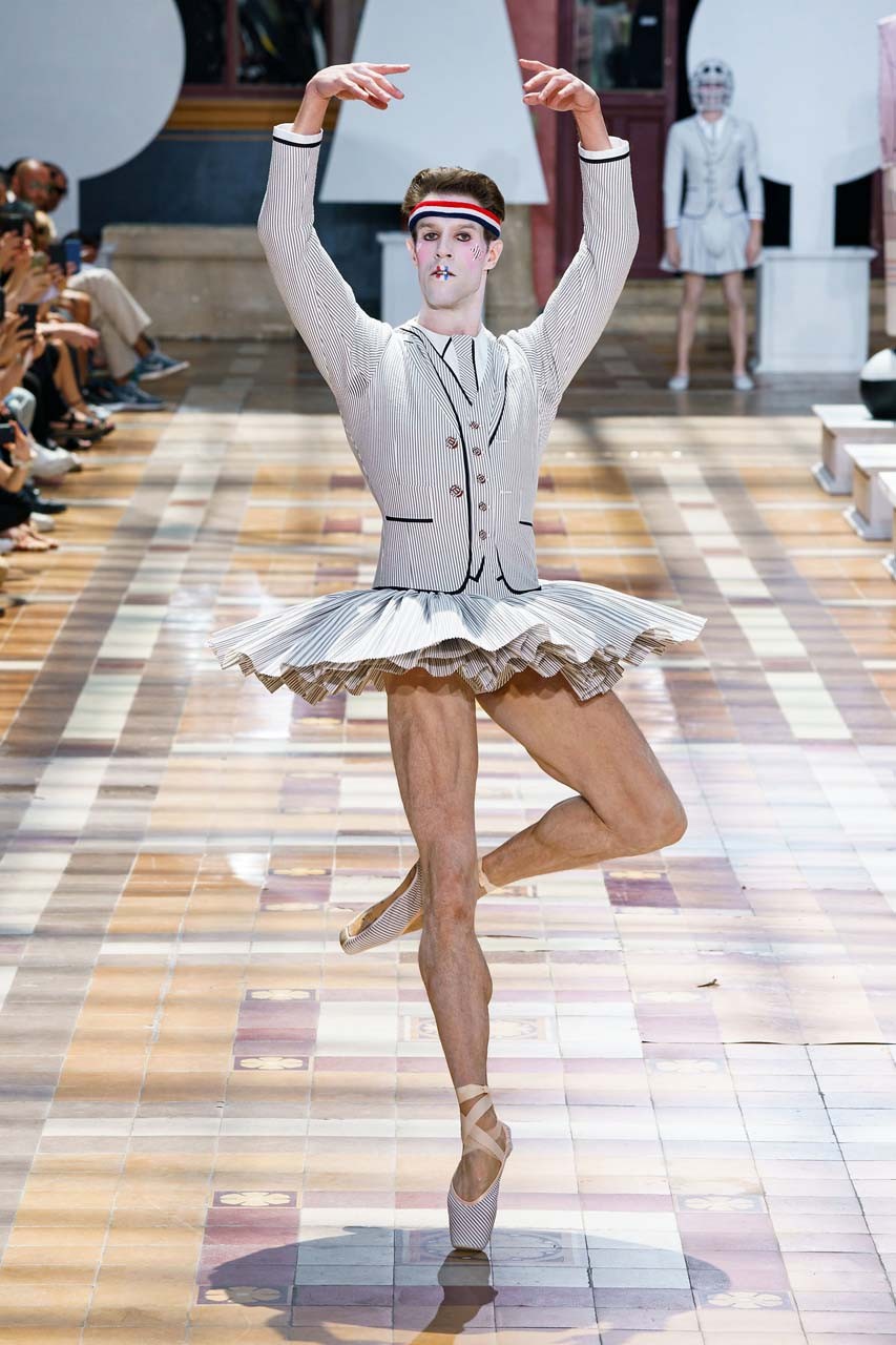Unique male fashion show Men wearing ballet skirts dress lanterns