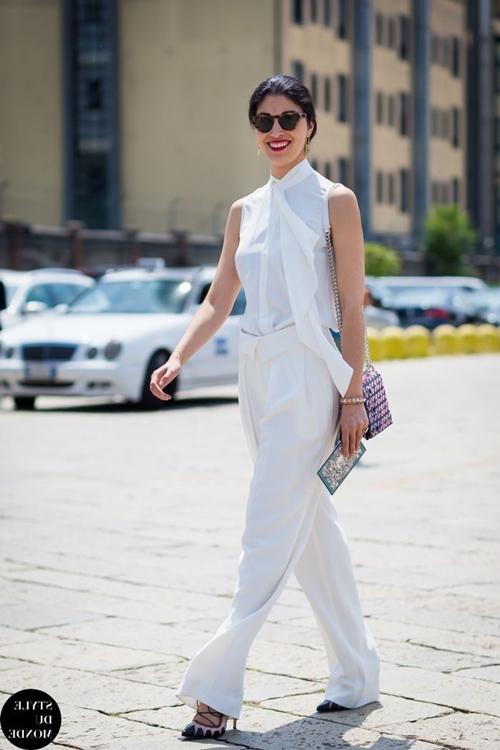 Elegant rules for office workers love white pants
