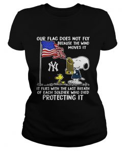 Snoopy New Yorks Yankees our flag does not fly because the wind moves it  Classic Ladies