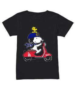 Snoopy driving Vespa Los Angeles Dodgers  Classic Women's T-shirt