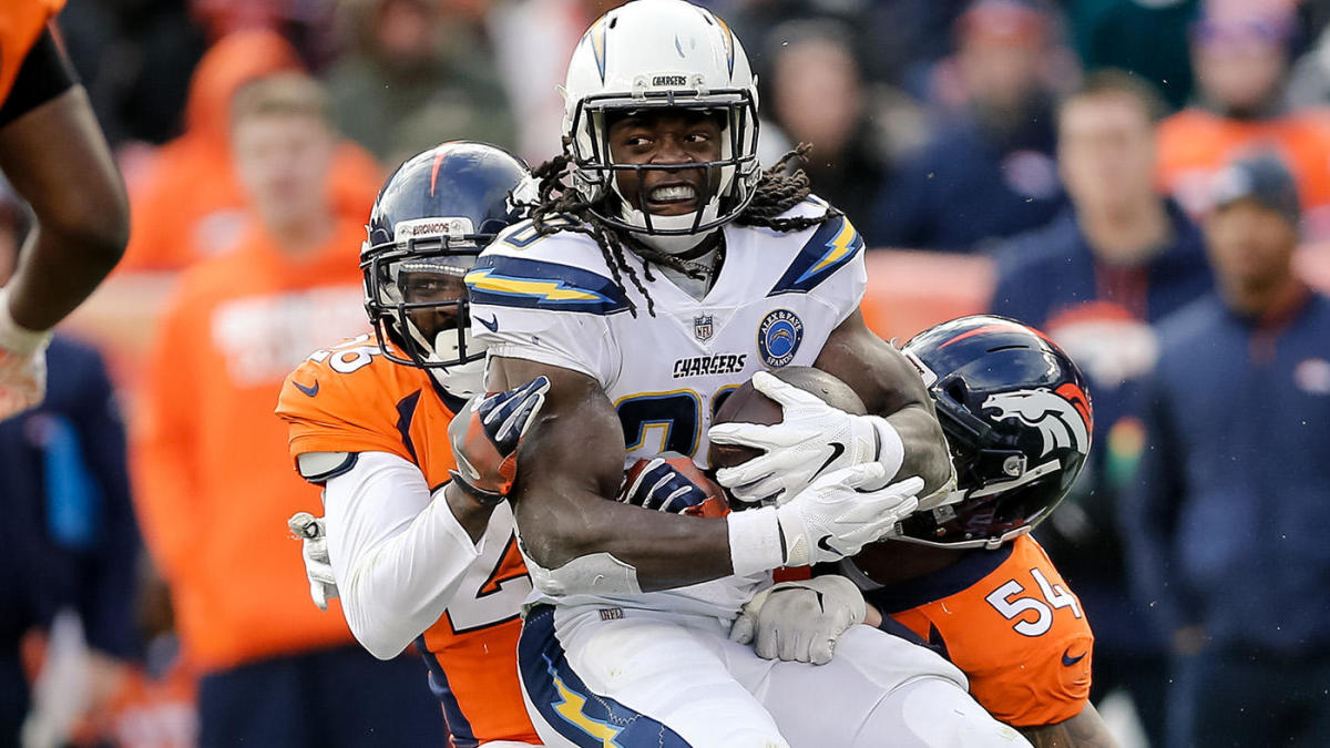 Melvin Gordon to reportedly end holdout on Thursday, won't play in Chargers' Week 4 game vs. Dolphins