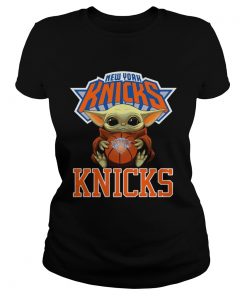 Baby Yoda Hug New York Knicks  Classic Ladies