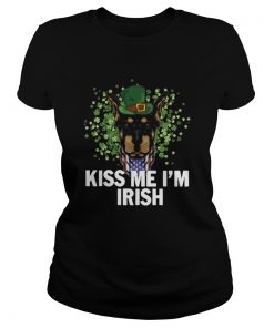 Kiss Me Im Irish Dobermann Lover St Patricks Day  Classic Ladies