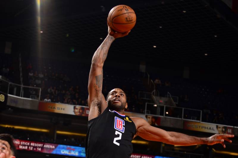 Kawhi Leonard Donates 20000 Backpacks to Fans Attending Nuggets vs. Clippers