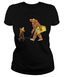 Bigfoot taco chesapeake bay retriever dog  Classic Ladies
