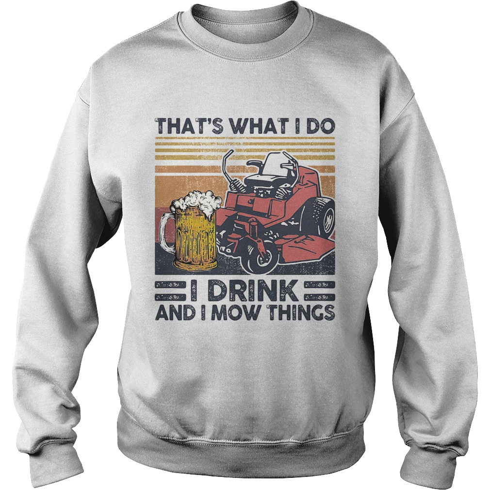 I fought the lawn and the lawn won vintage retro Sweatshirt