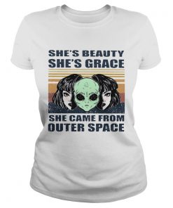 Shes beauty shes grace she came from outer space vintage retro alien  Classic Ladies