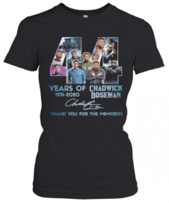 44 Years Of 1976 2020 Rip Chadwick Boseman 1977 2020 Thank You For The Memories Signature T-Shirt Classic Women's T-shirt