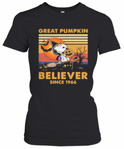 Halloween Snoopy Witch Great Pumpkin Believer Since 1966 Vintage Retro T-Shirt Classic Women's T-shirt