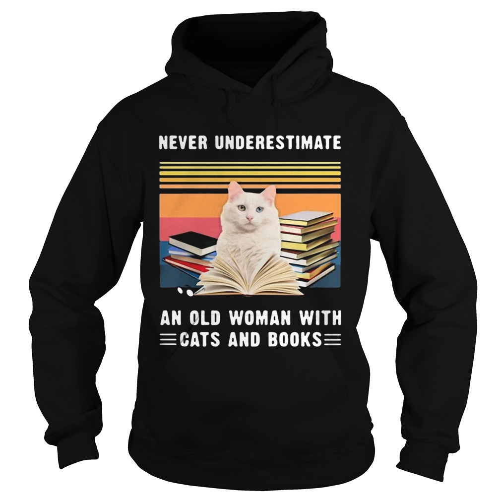 Never Underestimate An Old Woman With Cats And Books Turkish Van Cat Vintage Retro  Hoodie