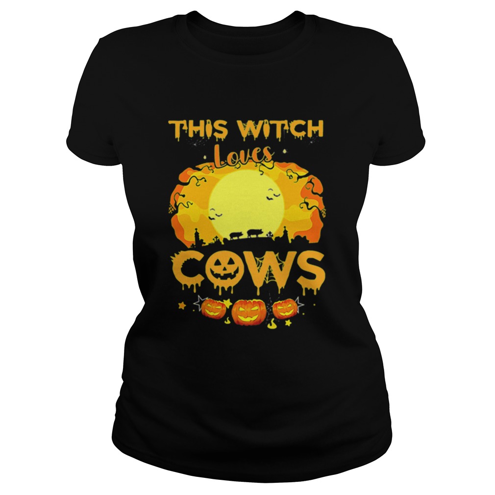 Halloween This Witch Loves Pigs Cows Pumpkins Classic Ladies