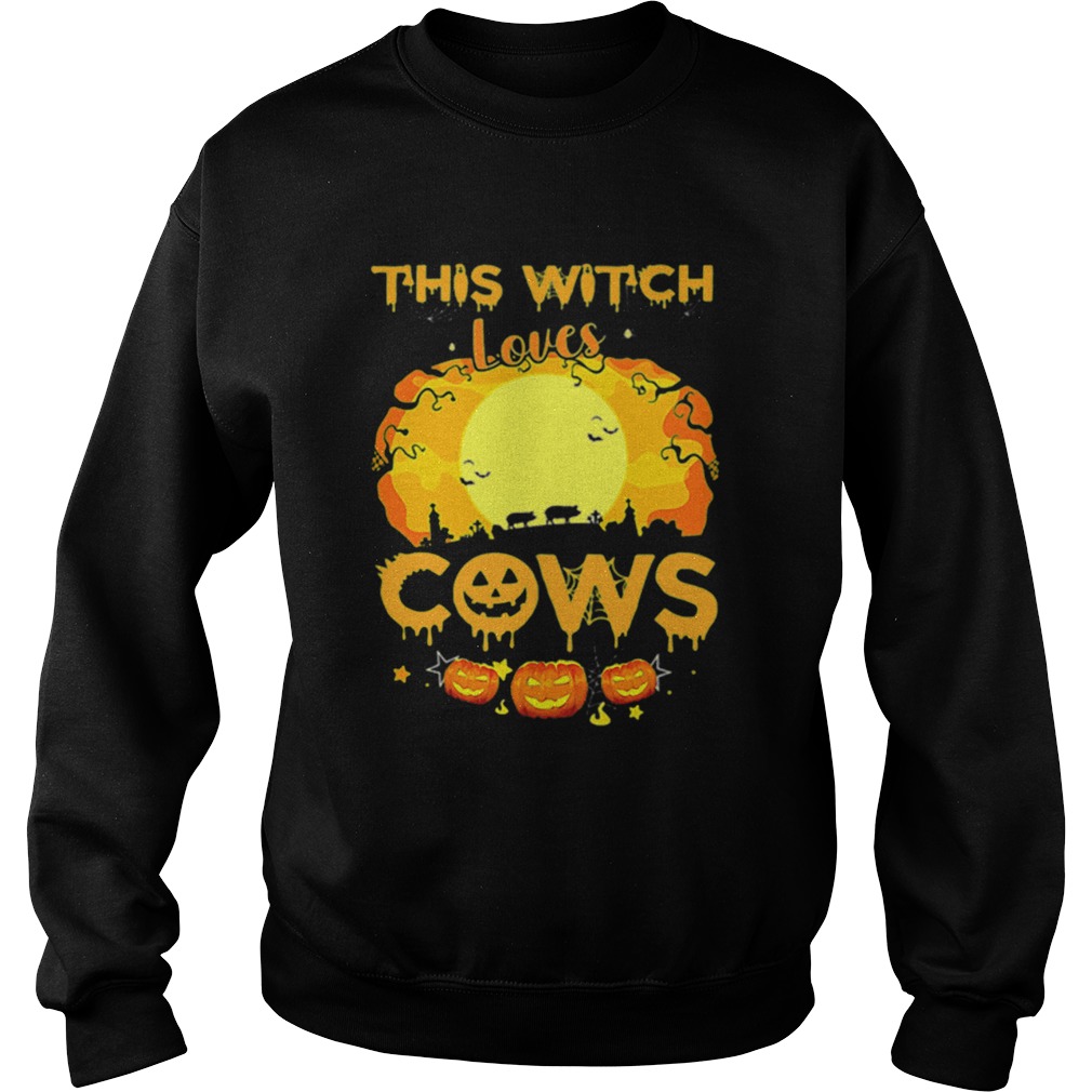 Halloween This Witch Loves Pigs Cows Pumpkins Sweatshirt