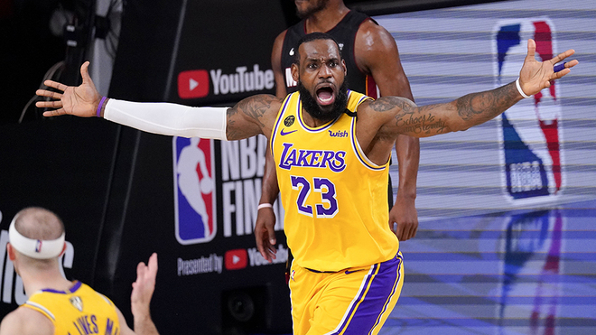 LeBron James llega a los 500 puntos e iguala a Larry Bird