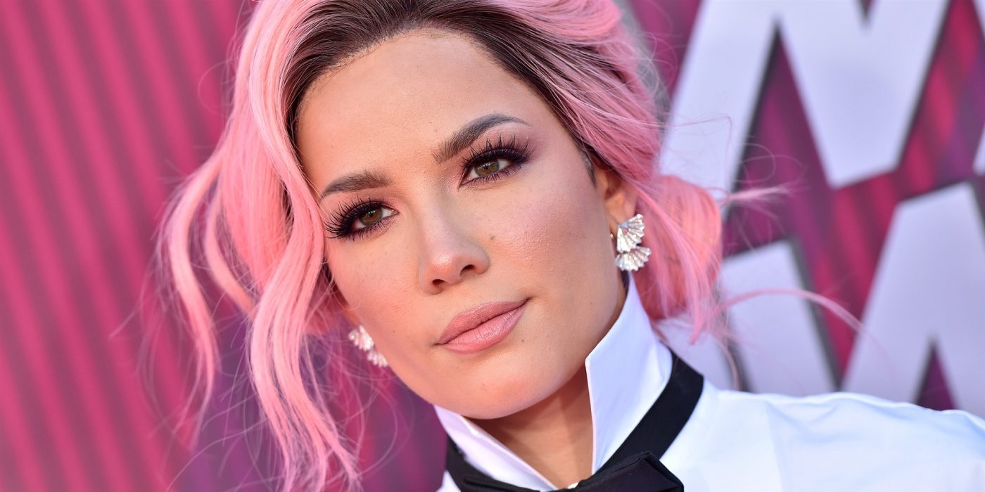 Halsey apologizes for posting eating disorder pic without 'sufficient trigger warning'
