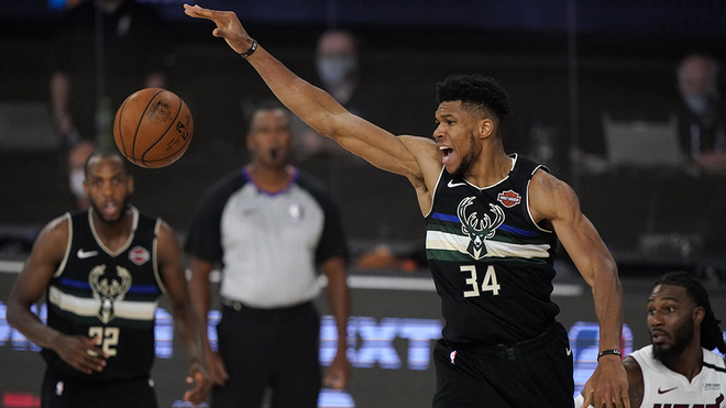 Reunions and a strange birthday present how the Bucks convinced Giannis Antetokounmpo to sign