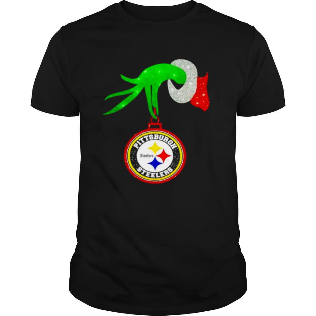 The Grinch hand holding ornament Pittsburgh Steelers Diamond Christmas shirt