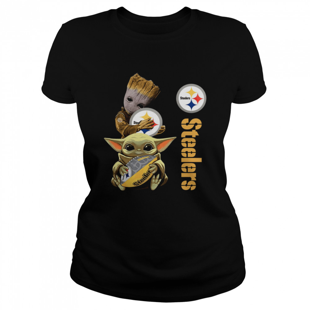 Baby Groot And Yoda Hug Pittsburgh Steelers Classic Women's T-shirt