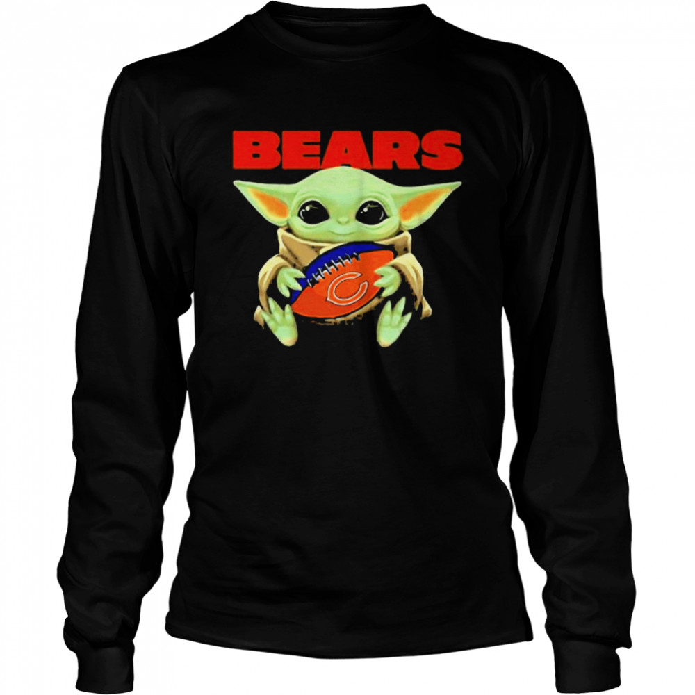 Baby Yoda Loves The Chicago Bears Star Wars Long Sleeved T-shirt