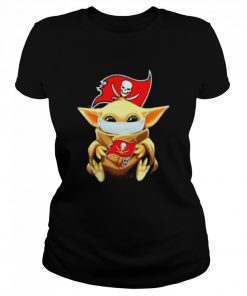 Star Wars Baby Yoda Face Mask Hug Tampa Bay Buccaneers  Classic Women's T-shirt