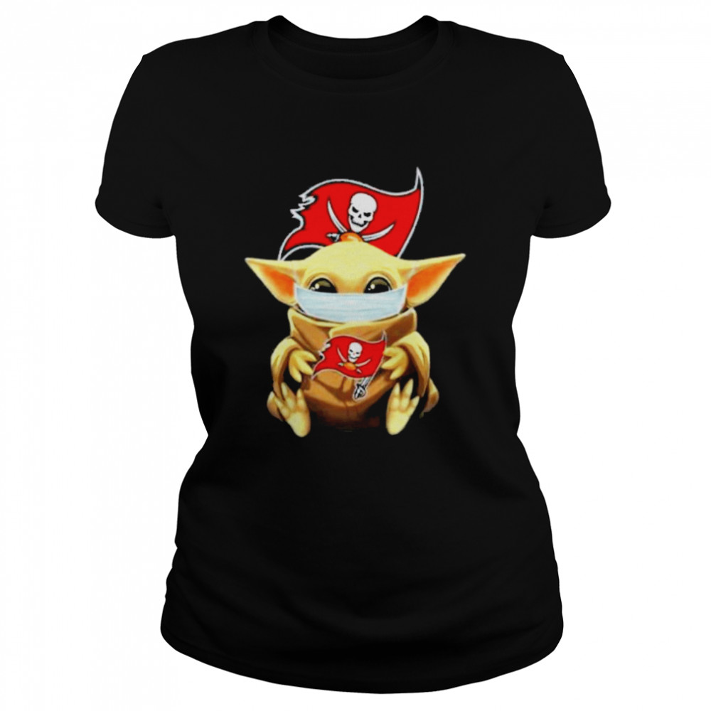 Star Wars Baby Yoda Face Mask Hug Tampa Bay Buccaneers Classic Women's T-shirt