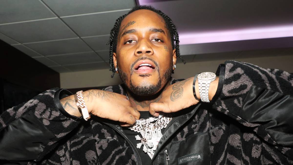 KANYE WEST PERFORMS HOODED UP ALONGSIDE FIVIO FOREIGN & ALICIA KEYS IN 'CITY OF GODS' VIDEO