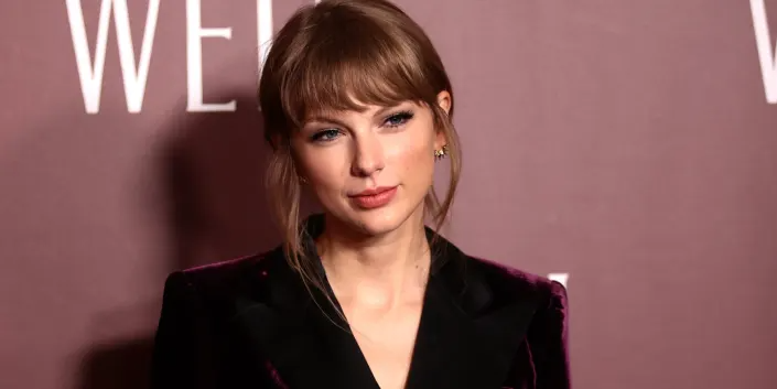 This Is The Touching Story Behind ‘Ronan’ From Taylor Swift’s New ‘Red’ Album