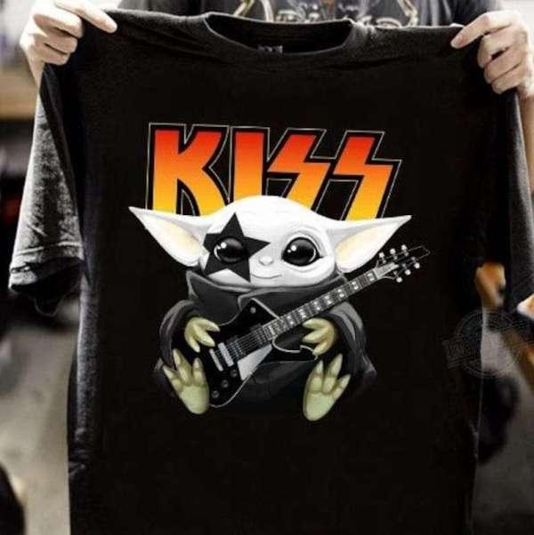 Baby Yoda Kiss Band T-Shirt Merch