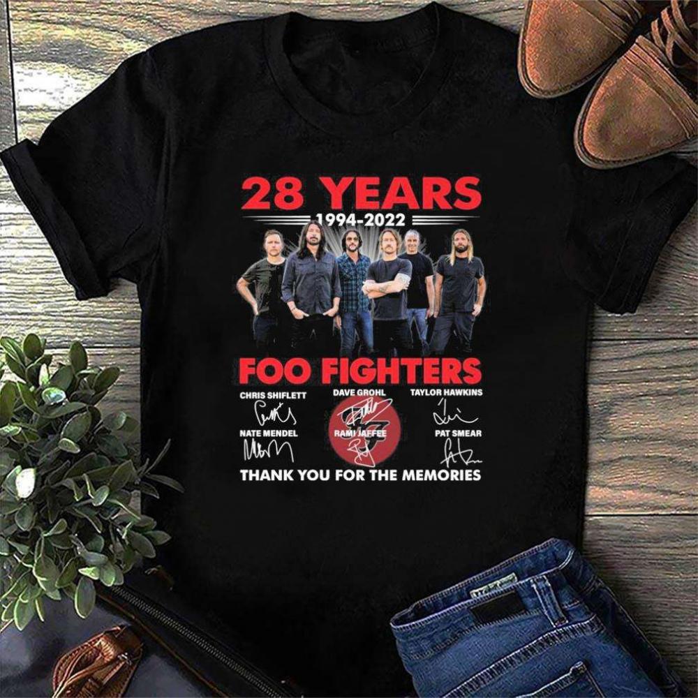 Foo Fighters 28 Years 1994-2022 T-Shirt Signatures Thank You For The Memories