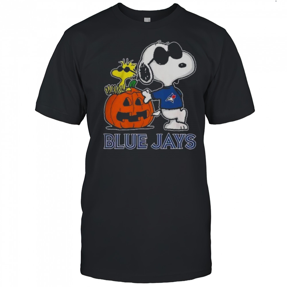 Awesome Snoopy Toronto Blue Jays MLB Pumpkin Halloween Peanuts Cartoon 2025 T-Shirt