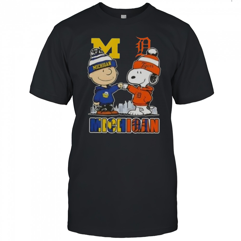 Snoopy And Charlie Brown Michigan Sports Wolverines X Detroit Tigers Skyline T-Shirt