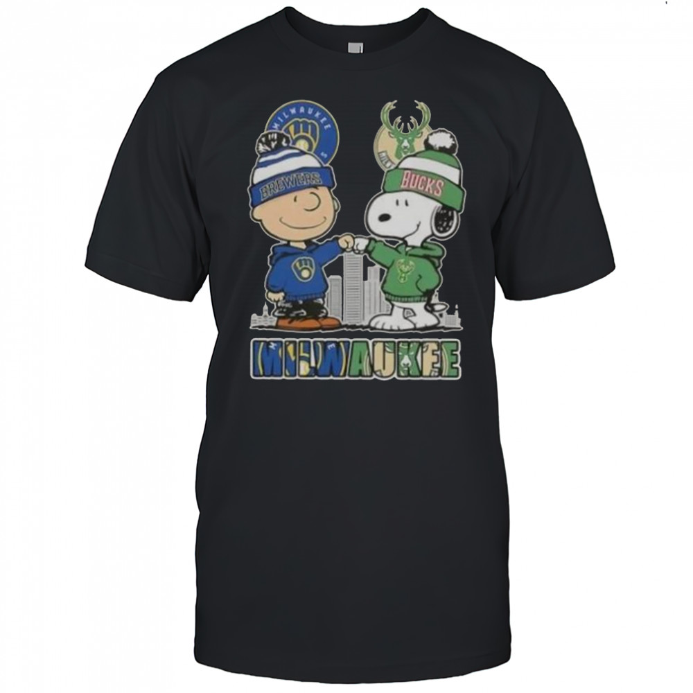 Snoopy And Charlie Brown Milwaukee City Sports Brewers X Bucks Skyline T-Shirt