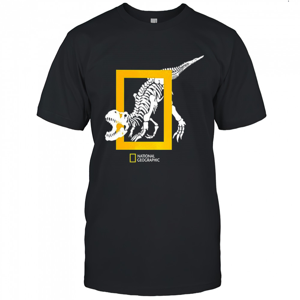 National georgaphic logo shirt