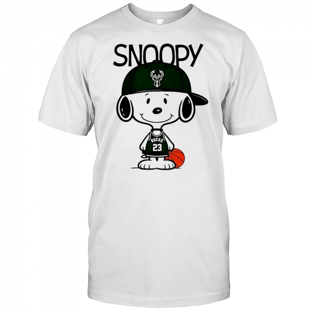 Peanut Game Snoopy in Milwaukee Bucks shirt