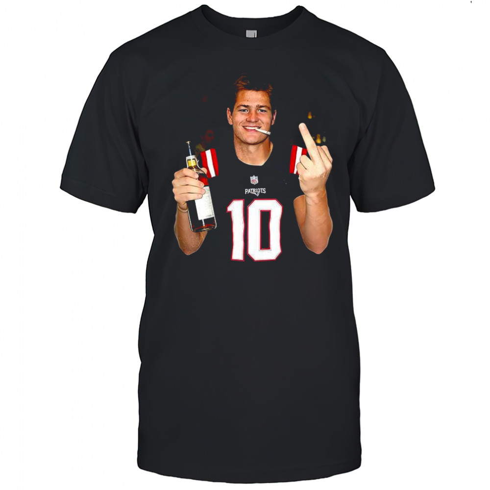 Drake Maye New England Patriots NFL middle finger party meme shirt